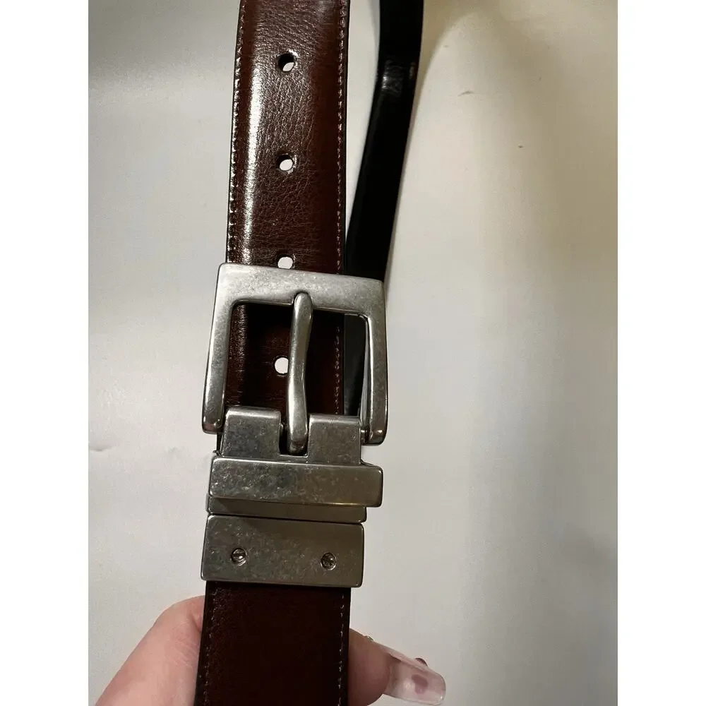 CHAPS Reversible Belt Black & Brown Mens 40-46 Leather Silver tone Buckle Preppy
